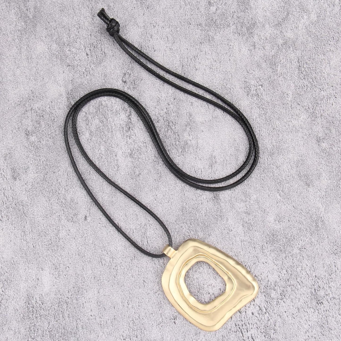 Manufacturer Boho Necklaces for Women Chunky Circle Necklace Layered Boho Circle Leather Choker Necklace Long Vintage Necklaces Bohemian Jewlery Gifts necklace