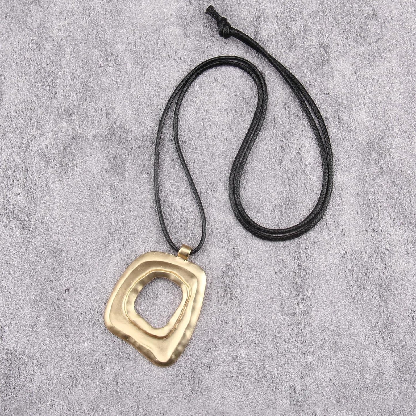 Manufacturer Boho Necklaces for Women Chunky Circle Necklace Layered Boho Circle Leather Choker Necklace Long Vintage Necklaces Bohemian Jewlery Gifts necklace