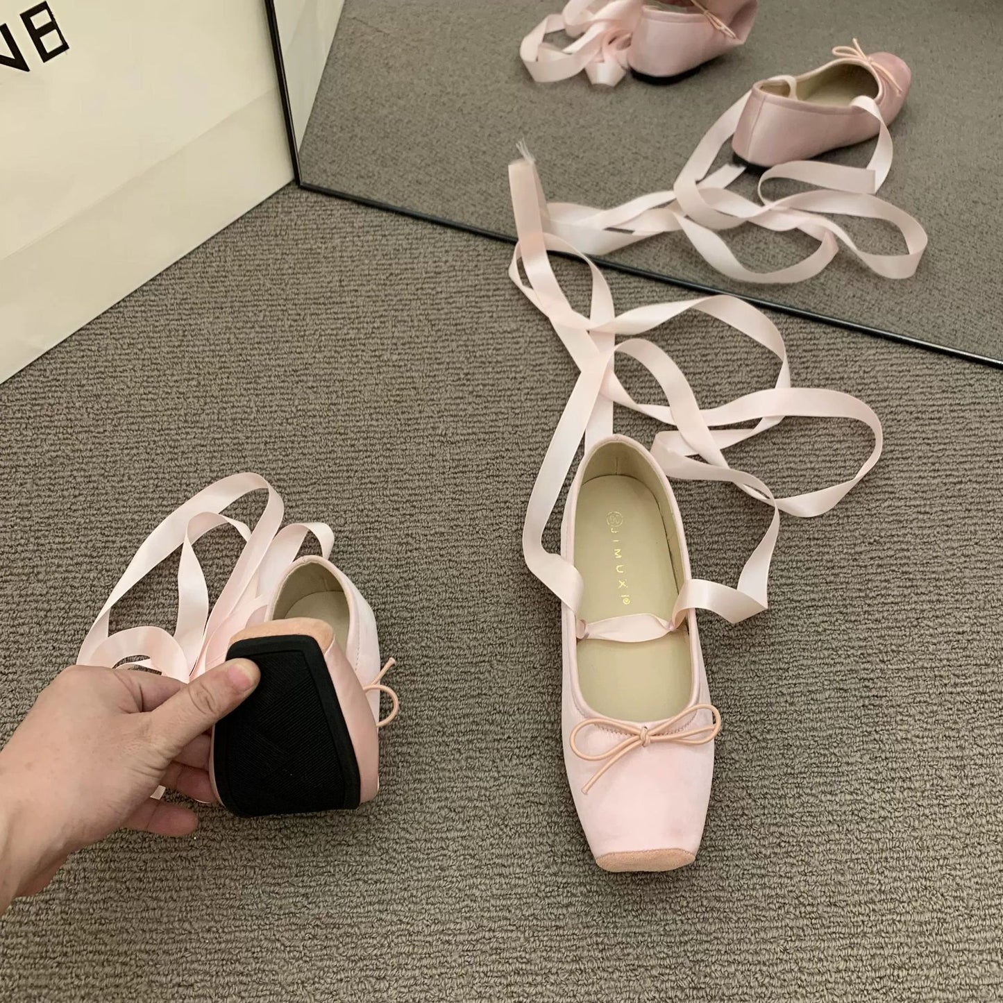 Ballet shoes single beanie shoes women's spring new flat temperament socialite wear square head Mary Jane shoes bridesmaid