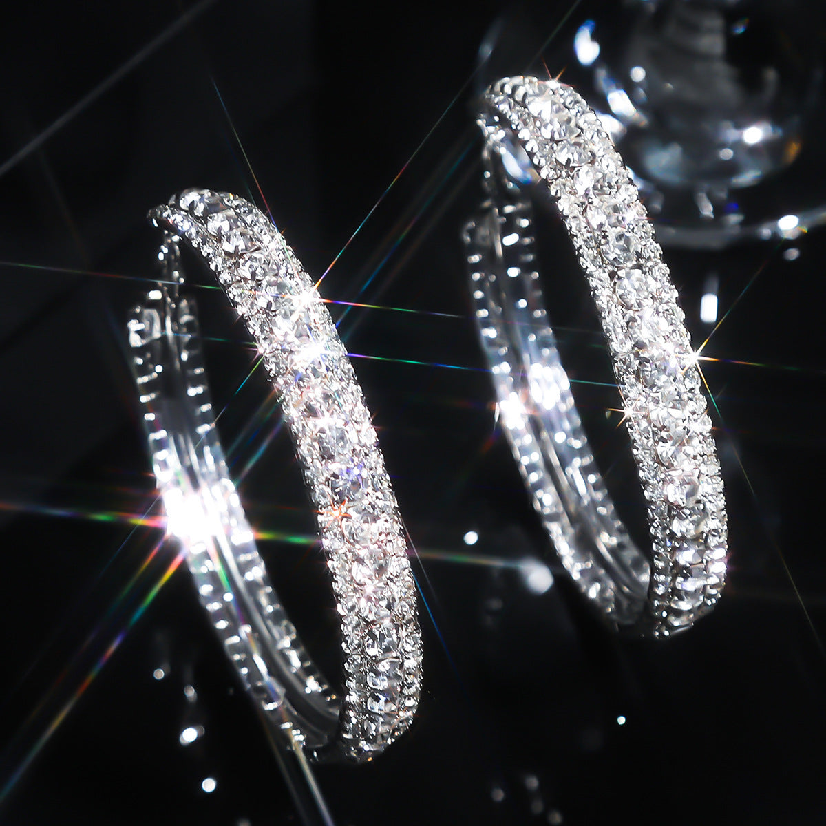 Hot-selling in Europe and the United States, luxury shiny rhinestone big earrings for women, exaggerated personality big circle ear jewelry wholesale