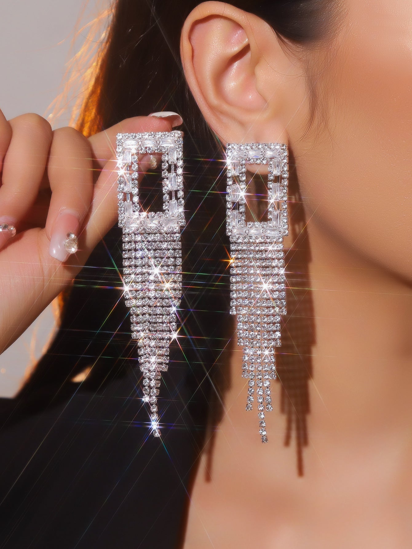 European and American catwalk performances, high-end exaggerated rhinestone long fringed earrings, flash diamond stud earrings, earrings, women's earrings