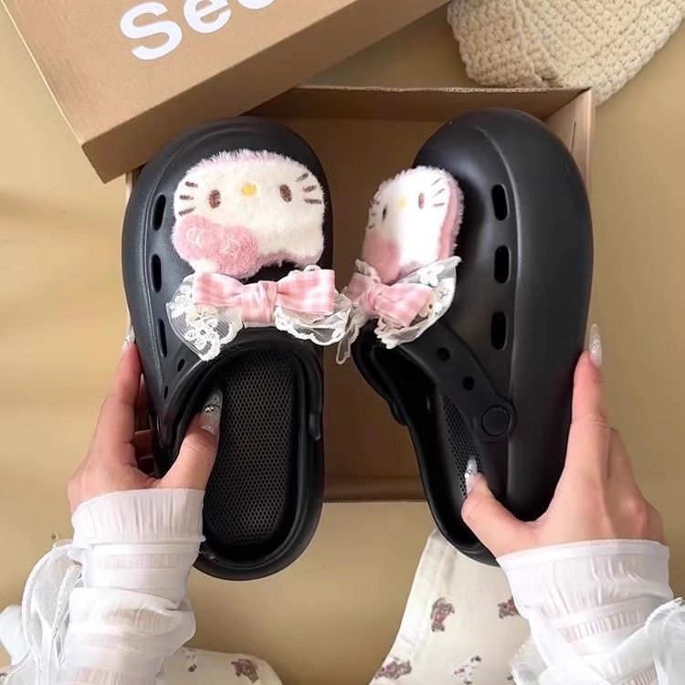 Thick-soled cartoon bag head drag women's summer niche outer wear new versatile cute hole shoes muffin bottom empty slippers