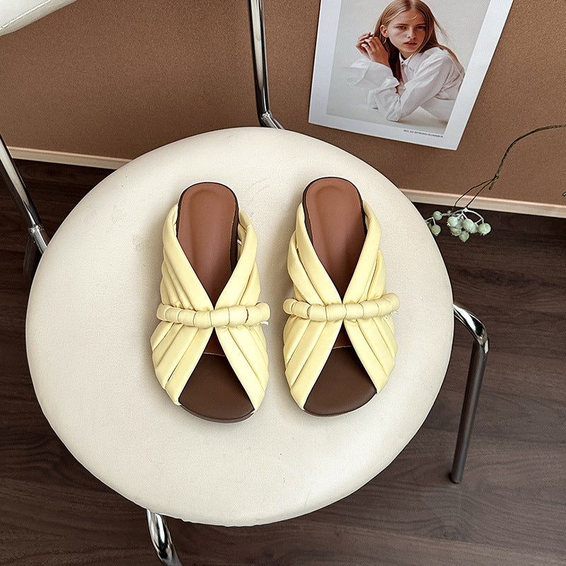 summer new niche design flat bottom outside wearing cool slippers women's hand-woven fish mouth casual one-word drag
