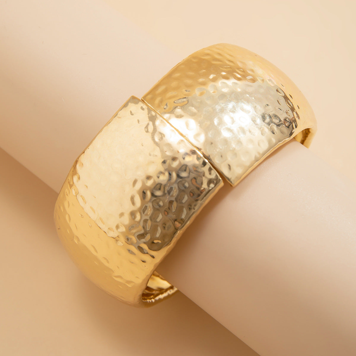 European and American jewelry, design sense exaggerated smooth surface high sense square notch irregular bracelet bracelet