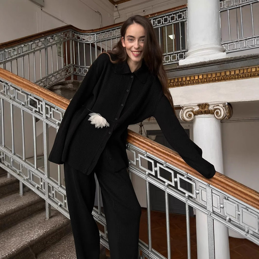 Lapel long-sleeved knitted set, European, American autumn and winter new temperament loose commuting pit strip sweater set suits