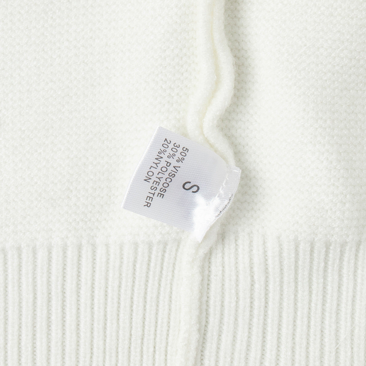 Crew neck knitted sweater European, American autumn and winter new temperament simple lazy pullover pure white crew neck sweater