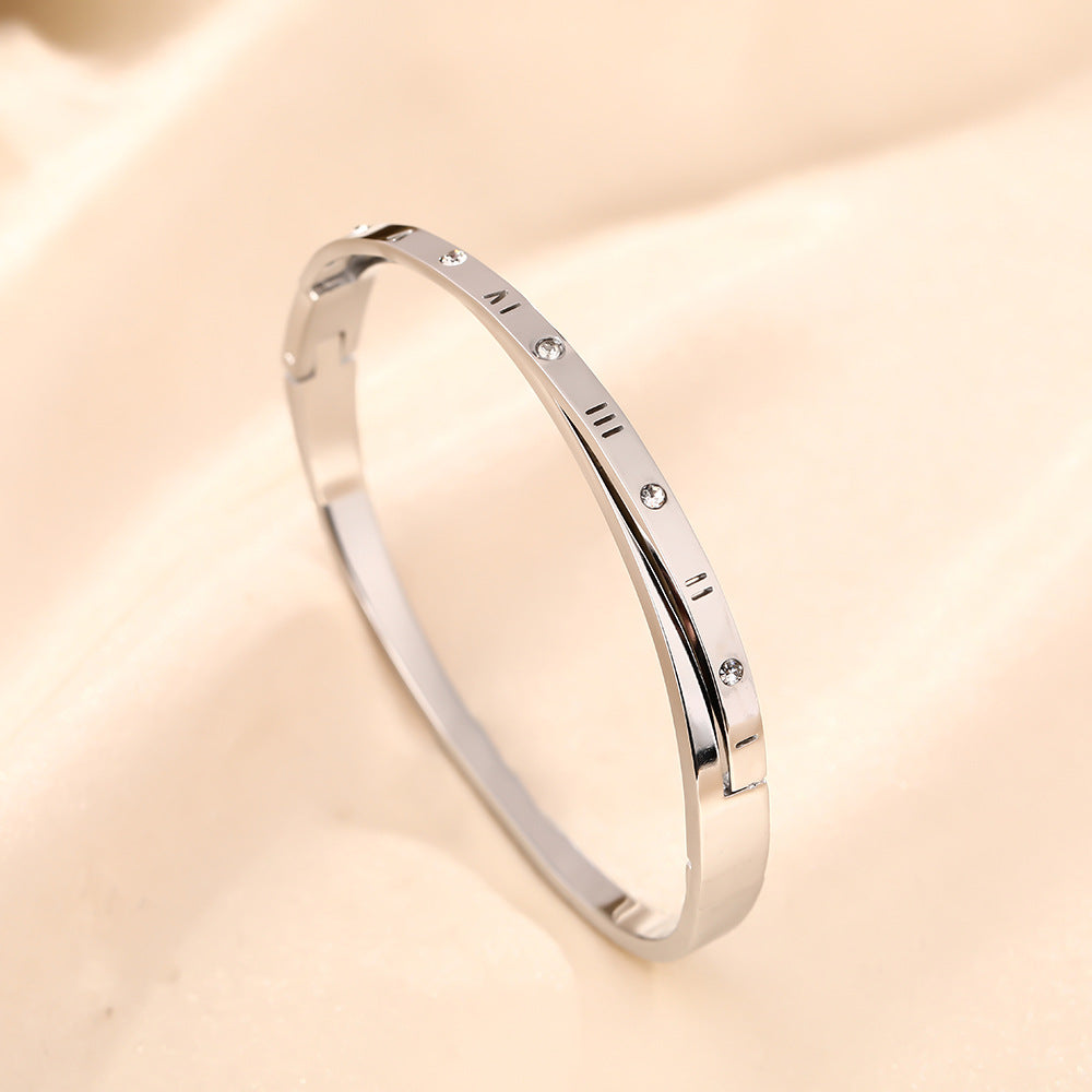 European and American fashion cross titanium steel bracelet female Roman numerals personality high-end buckle bracelet hand jewelry does not fade