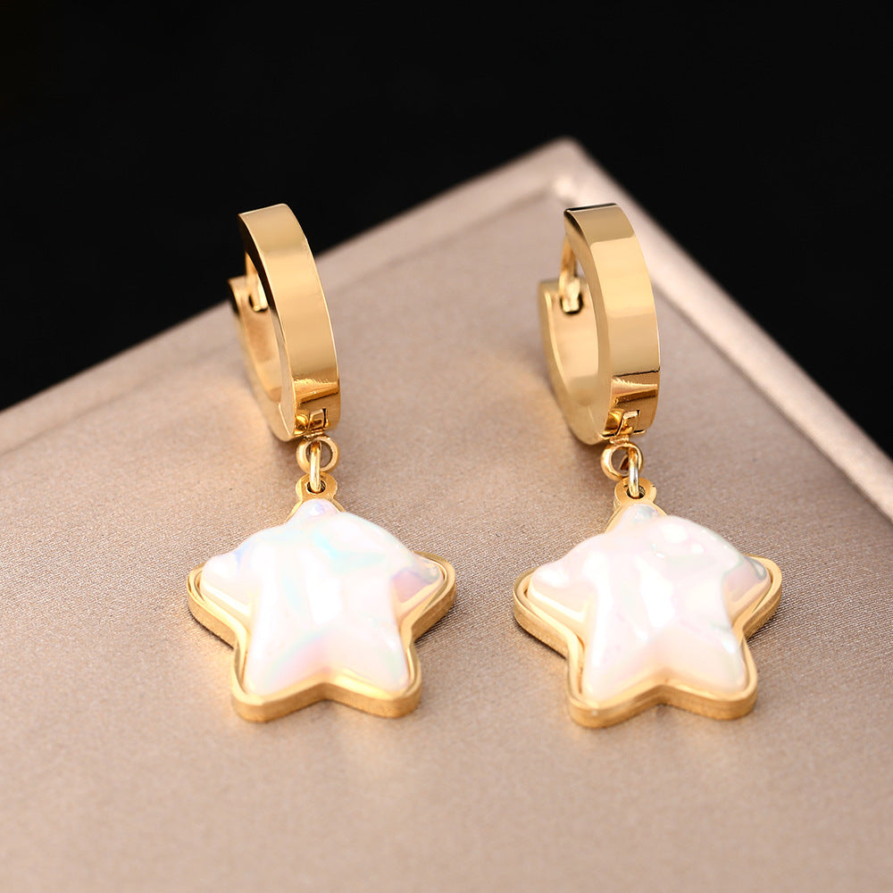 Korean style high-end earrings, hot-selling pentagram pearl titanium steel earrings, non-fading fashionable and versatile earrings, earrings.