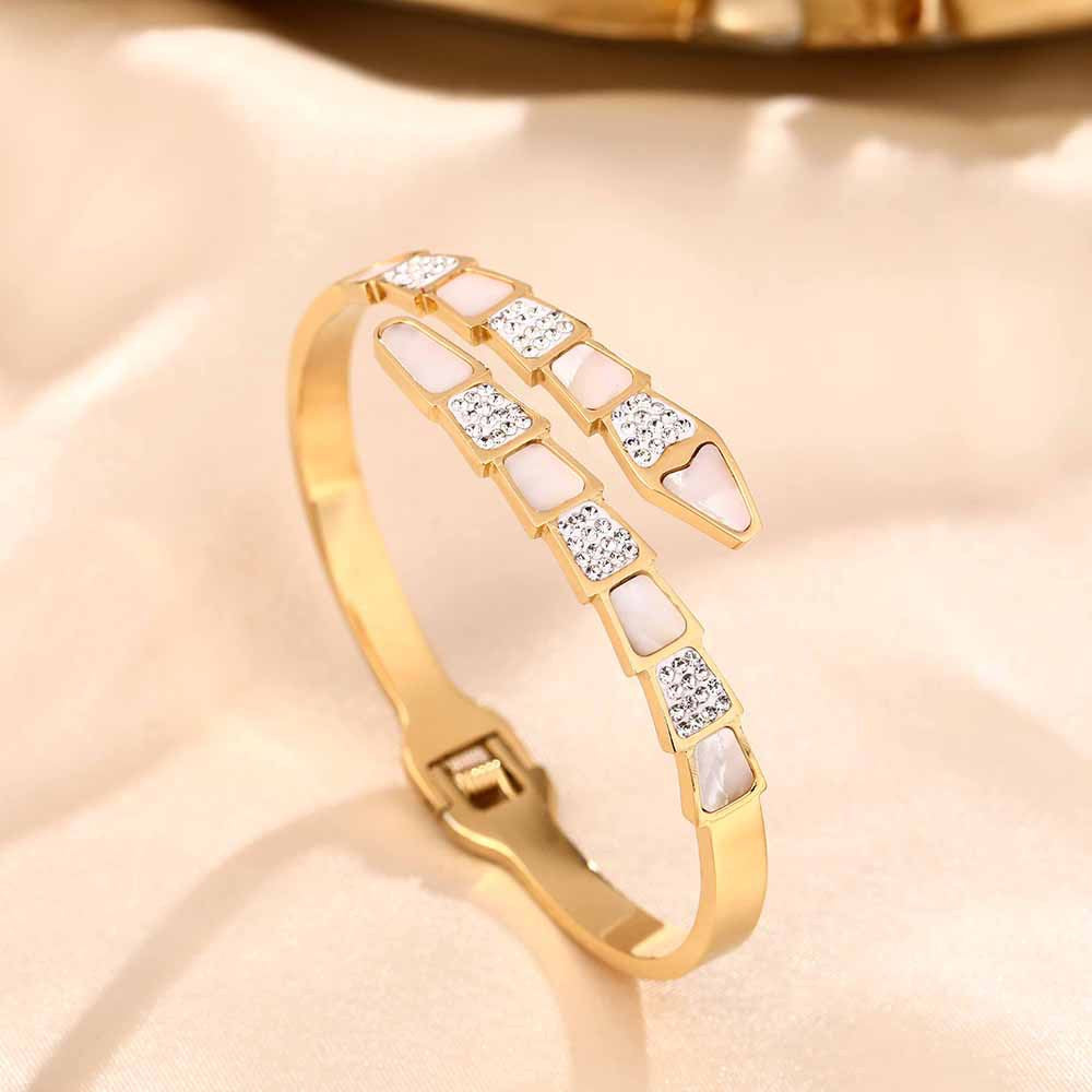 European and American cross-border fashion serpentine fritillary titanium steel bracelet women's high-end ins wind diamond-set non-fading jewelry