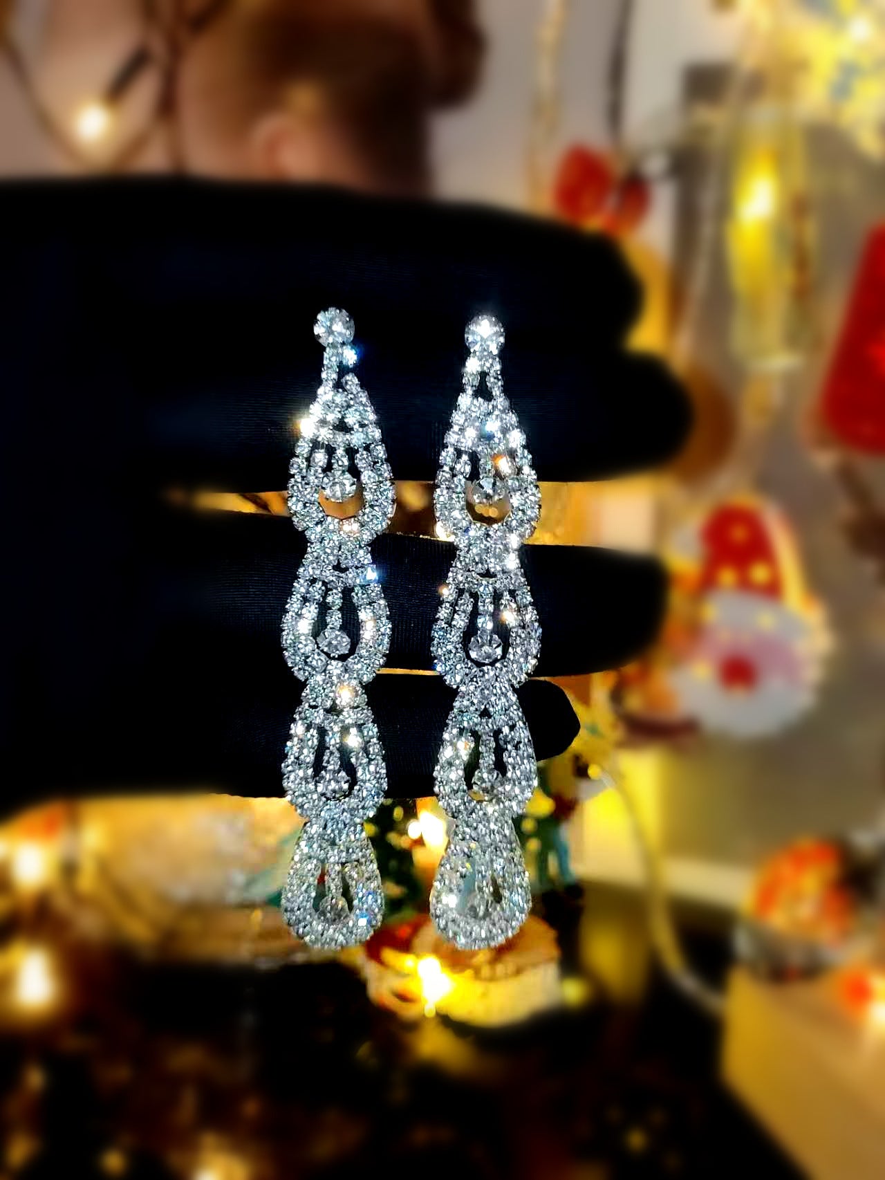 Cho Card Claw Chain Series Rhinestone Earrings Women's Super Flash Full Diamond Long Earrings Stud Earrings Dinner Versatile Earrings