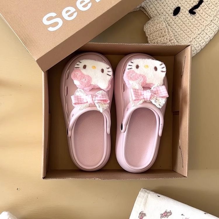 Thick-soled cartoon bag head drag women's summer niche outer wear new versatile cute hole shoes muffin bottom empty slippers