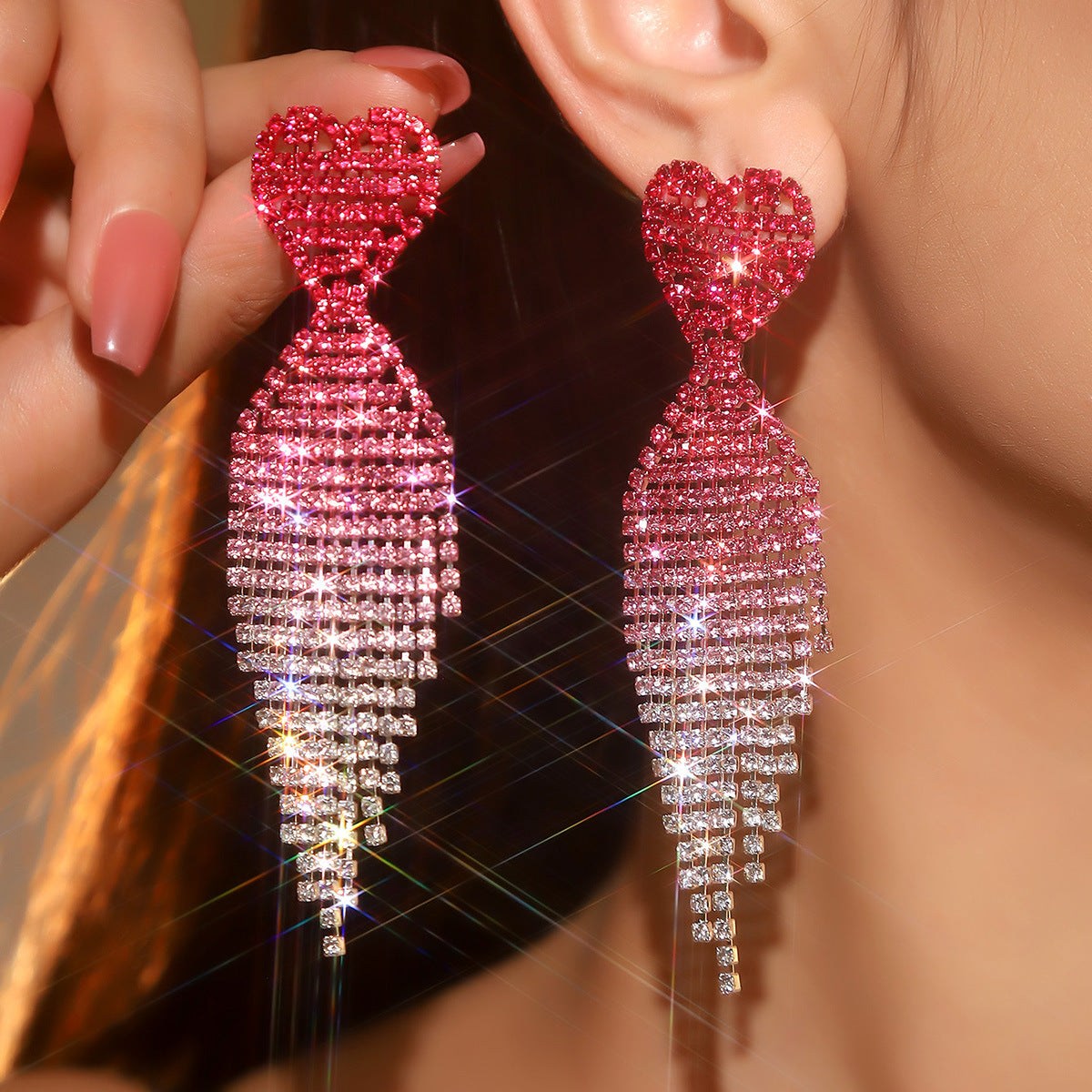 Valentine's Day hit, luxury shiny full of diamonds, long fringed love earrings, women's fashion peach heart earrings