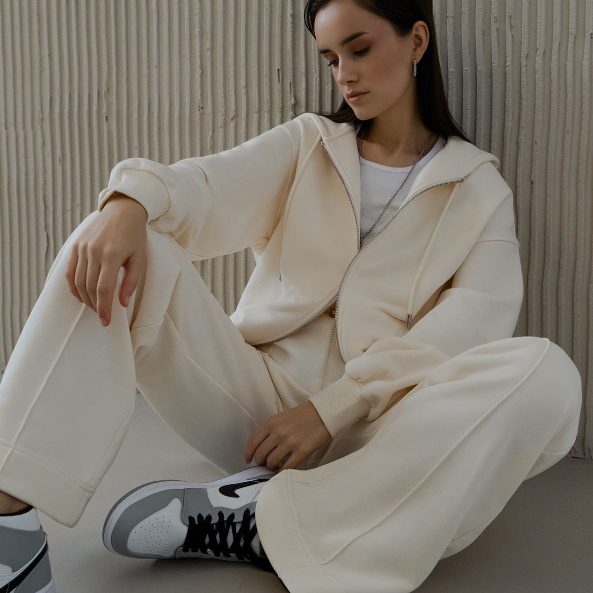 Zipper sweater set European and American autumn and winter fashion simple hoodie jacket + straight pants sweatpants suits