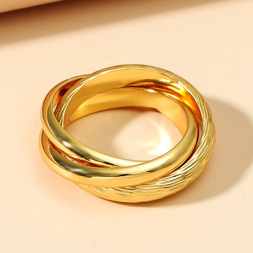 Retro Hong Kong style fashion personality trend light luxury three ring temperament couple simple rings