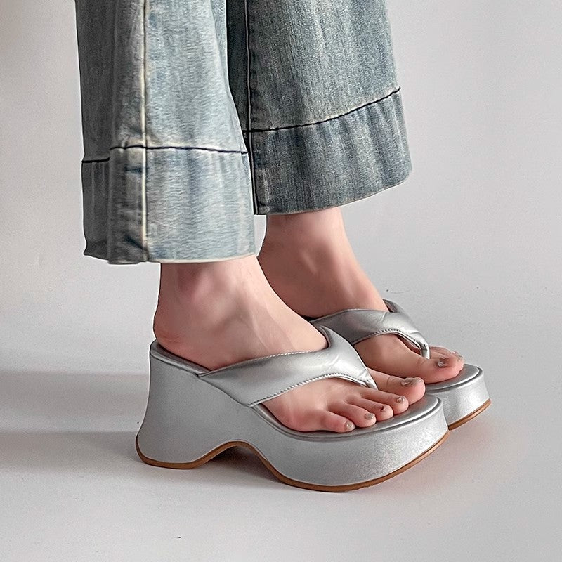 Simple and sweet wind lotus root pink thick bottom flip-flops women spring and summer new round head toe muffin bottom wear cool slippers