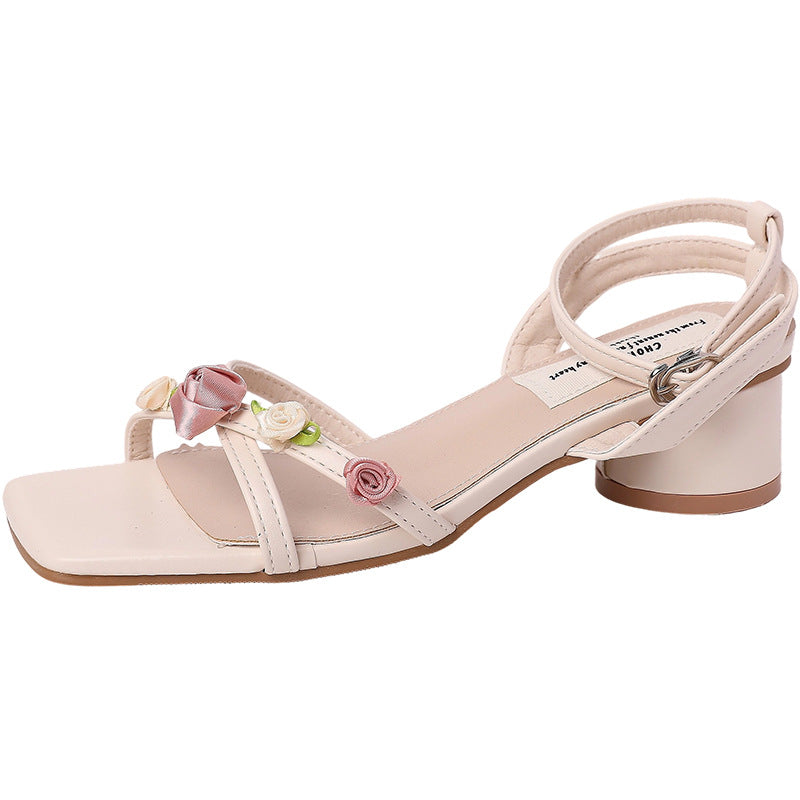 French beautiful sandals woman 2025 summer new fairy style flower square head thick heel Roman sandals beach shoes woman