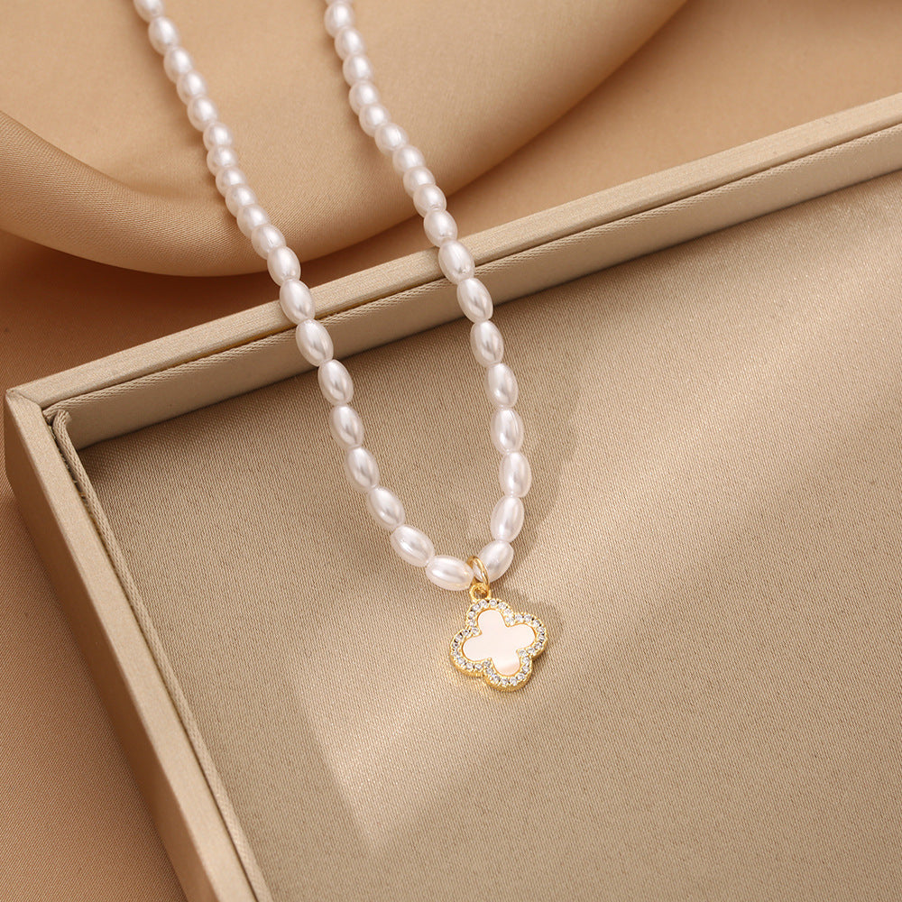 Korean version of fashion cute smiley face high sense natural baroque pearl necklace women's niche ins smile tide jewelry