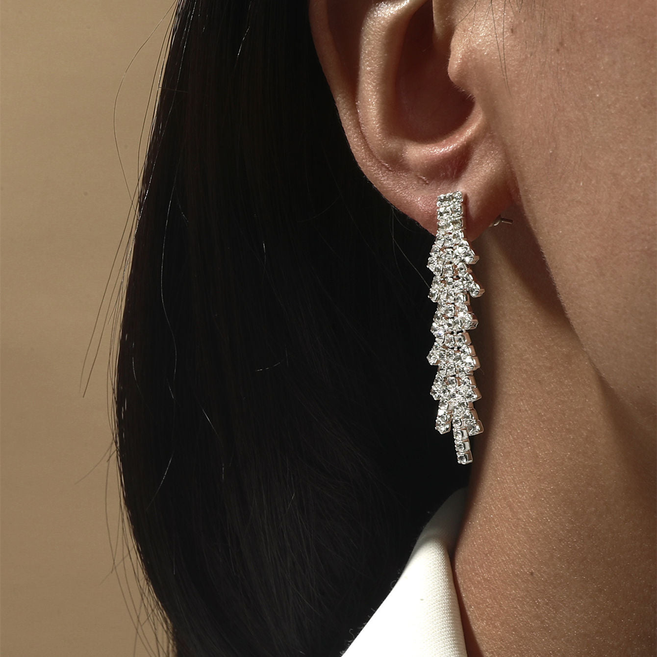 Machika high-end super flash full diamond long fringed earrings women's fashion temperament rhinestone ear jewelry earrings