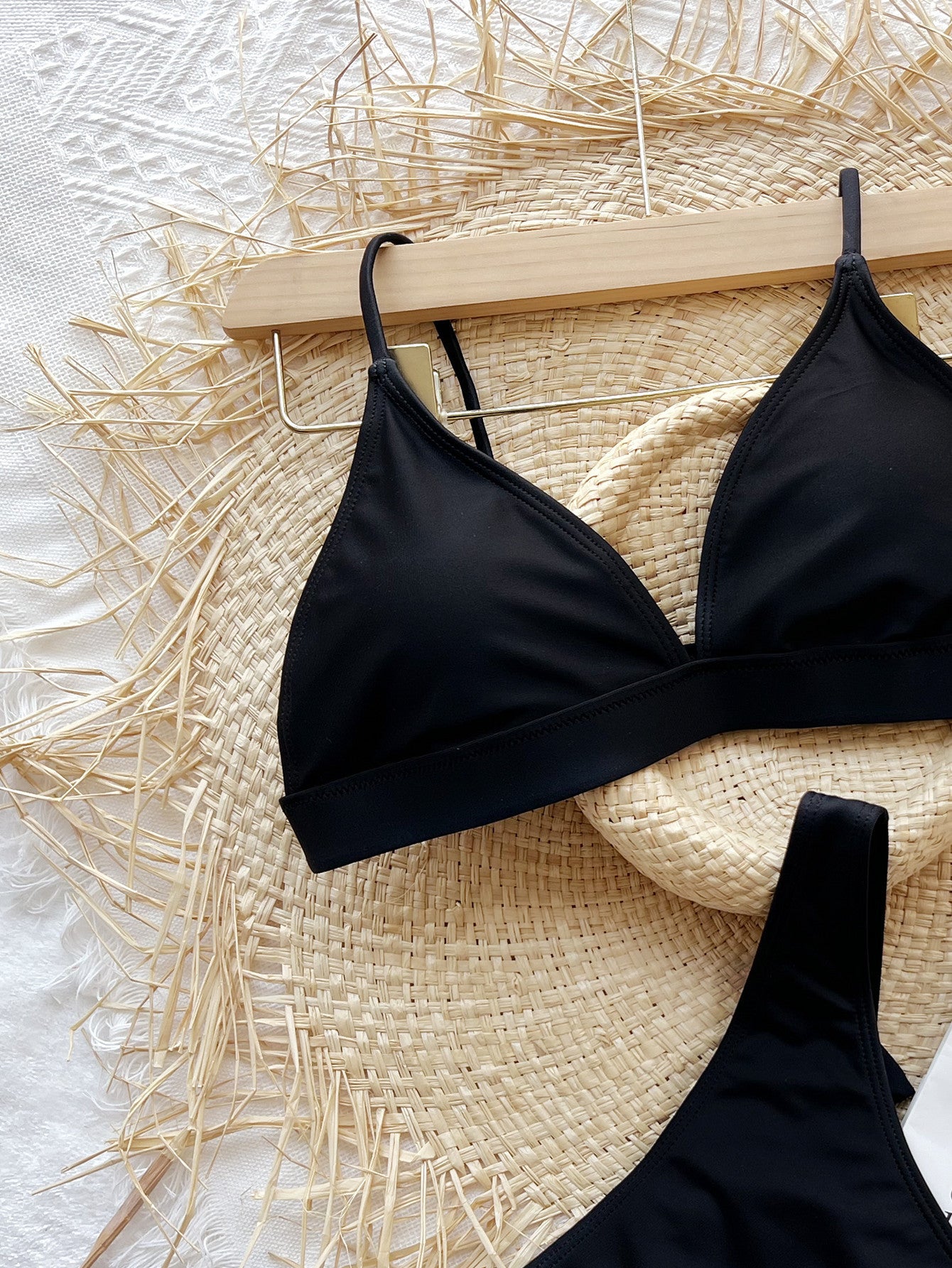 New single swimsuit bikini women's European and American swimsuit split bikini swimsuit