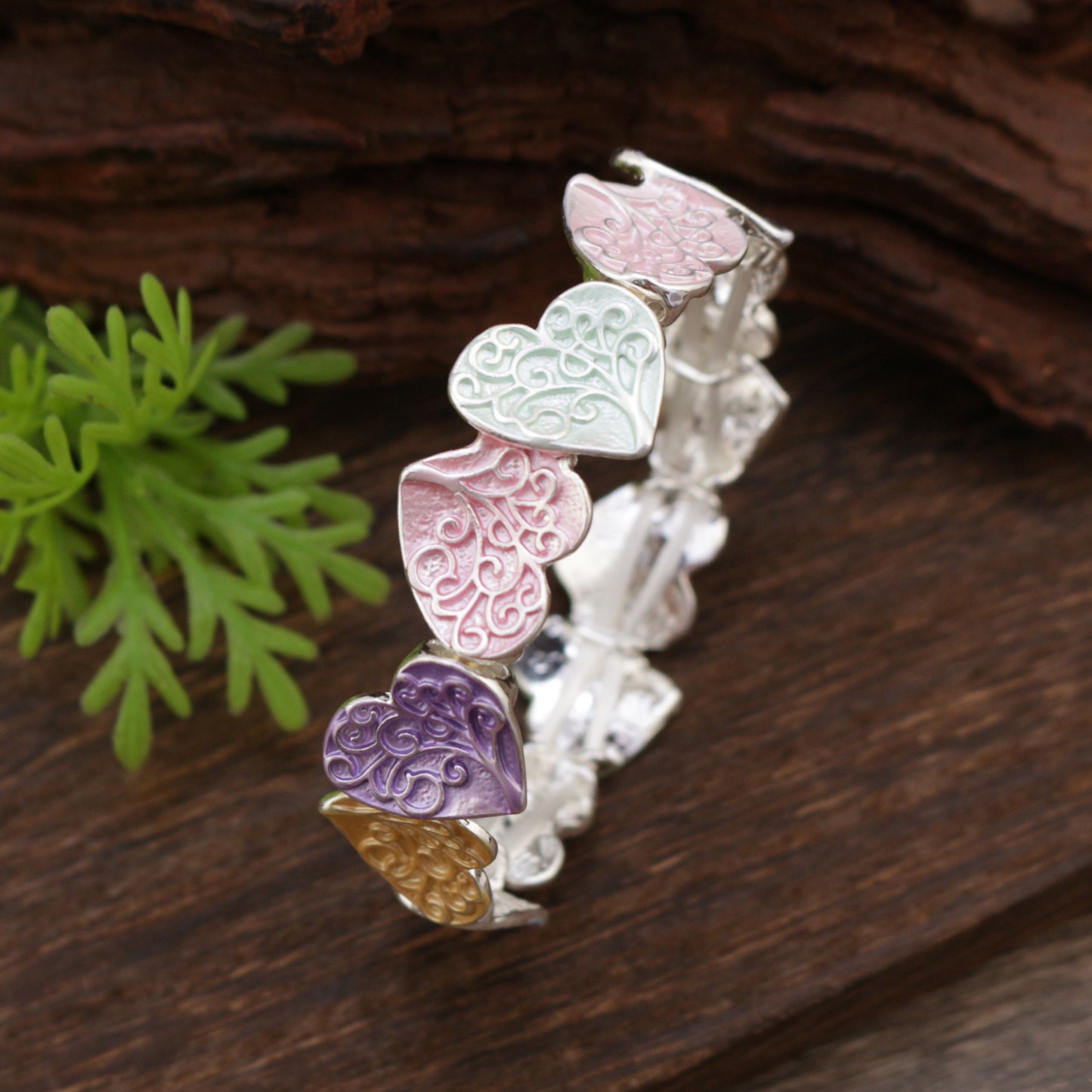 Hot-selling color painting oil tree of life love elastic bracelet, fashionable heart-shaped women's versatile alloy bracelet