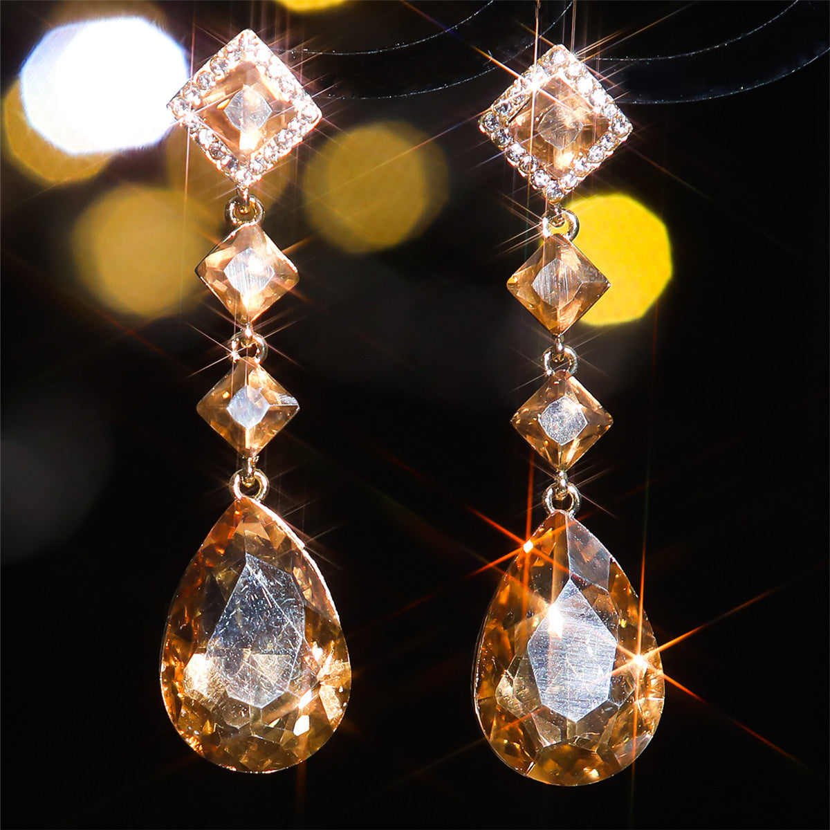 European and American jewelry, colored glass rhinestone earrings for women, exaggerated personality and shiny earrings earri.
