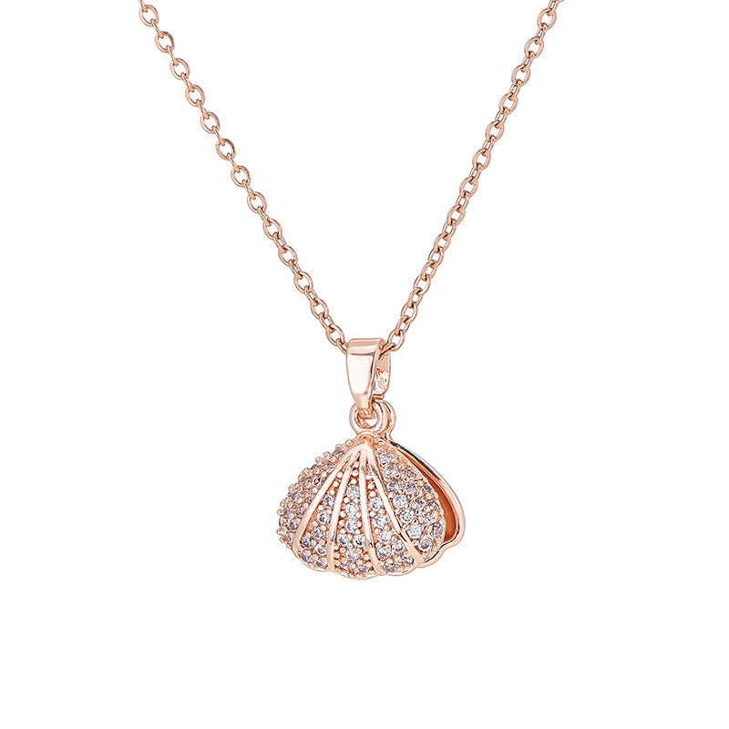Korean version of diamond-encrusted fashion shell pearl titanium steel necklace women's anti-fading temperament fan-shaped pendant collarbone chain jewelry
