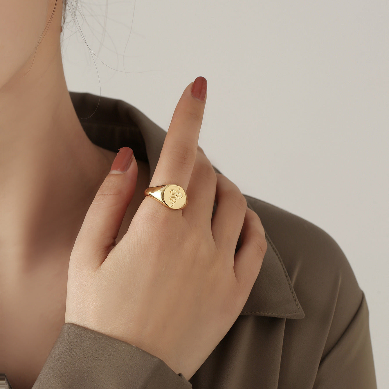 European and American glossy oval opening adjustable ring women's fashion light luxury retro simple versatile index finger rings