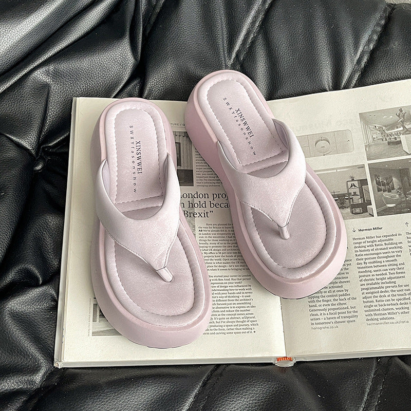 Fashion Internet celebrity popular thick-soled flip-flops women's summer wear new versatile casual soft-soled cool slippers