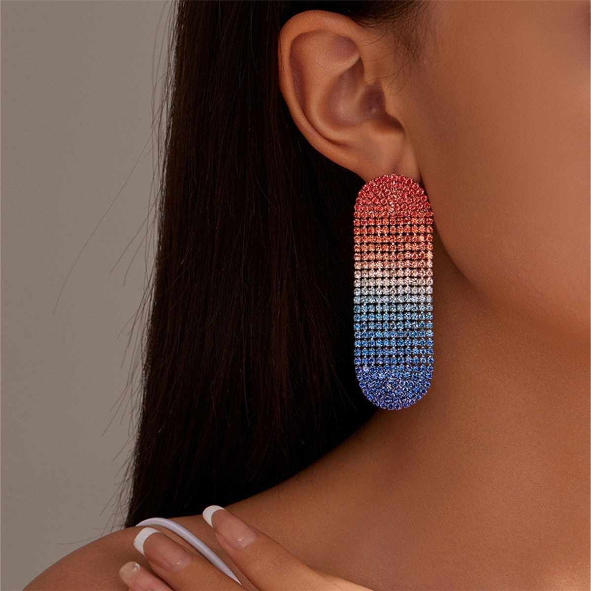 European and American luxury super flash rhinestone long earrings for women, high-end fashion small face earrings, ear jewelry earrings