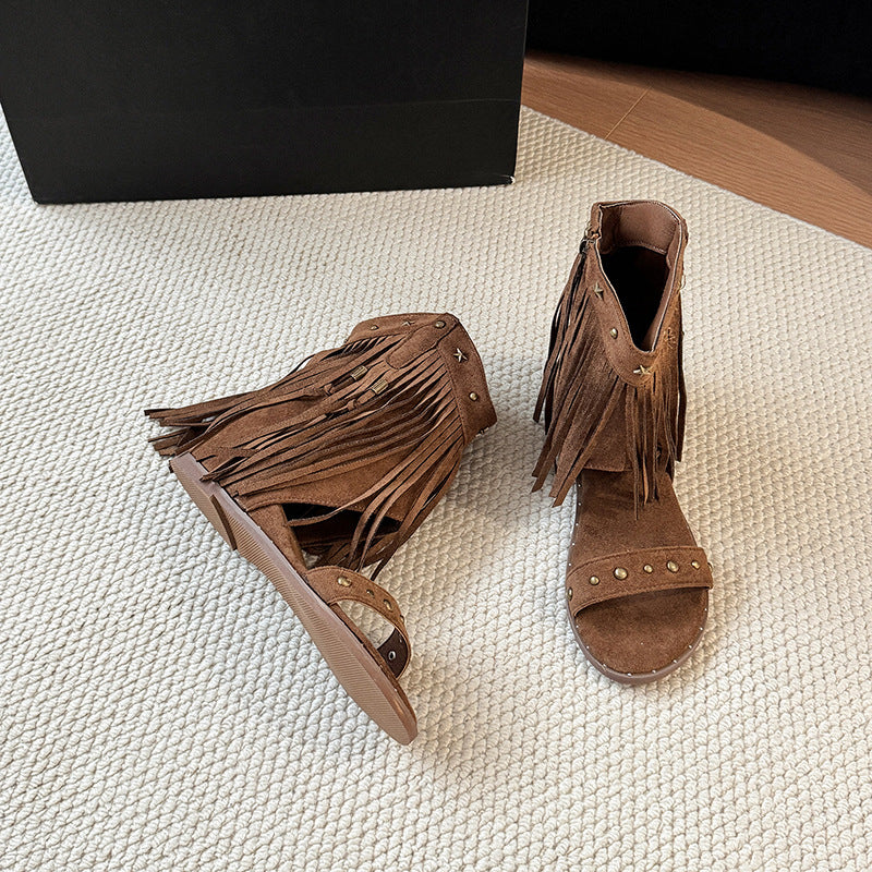 Fashion retro rivet fringed open-toed sandals women's summer new niche design versatile Roman cool boot shoes tide