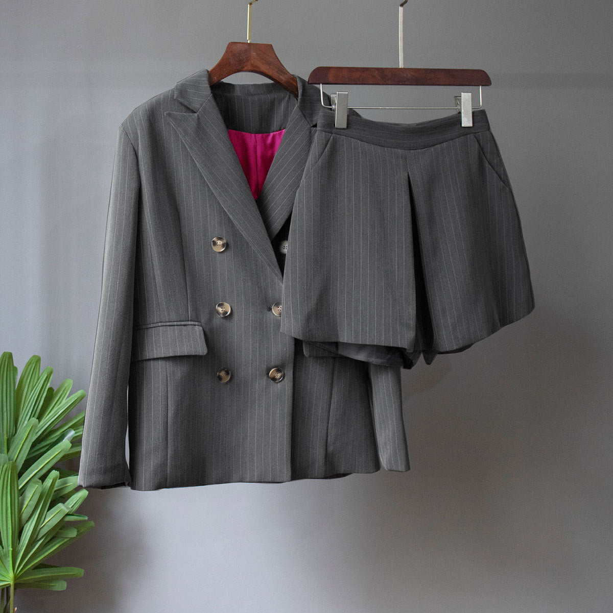 Striped suit shorts set European and American spring loose commuter suits + trouser skirt two-piece set