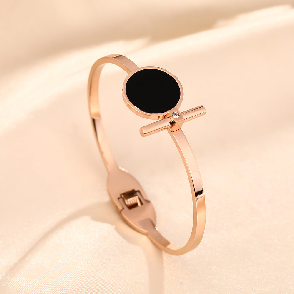 Internet celebrity hot-selling new simple black round brand titanium steel opening bracelet female Douyin trend jewelry factory direct sales