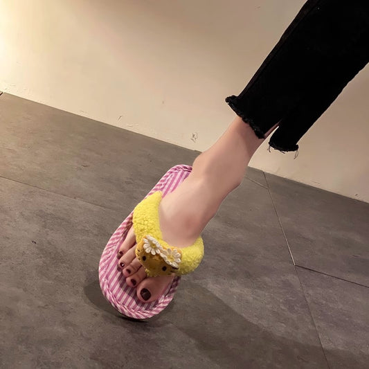 Fashion cartoon Hello Kitty beach cool slippers women's spring summer soft-soled fluffy shoes seaside niche design flip-flops