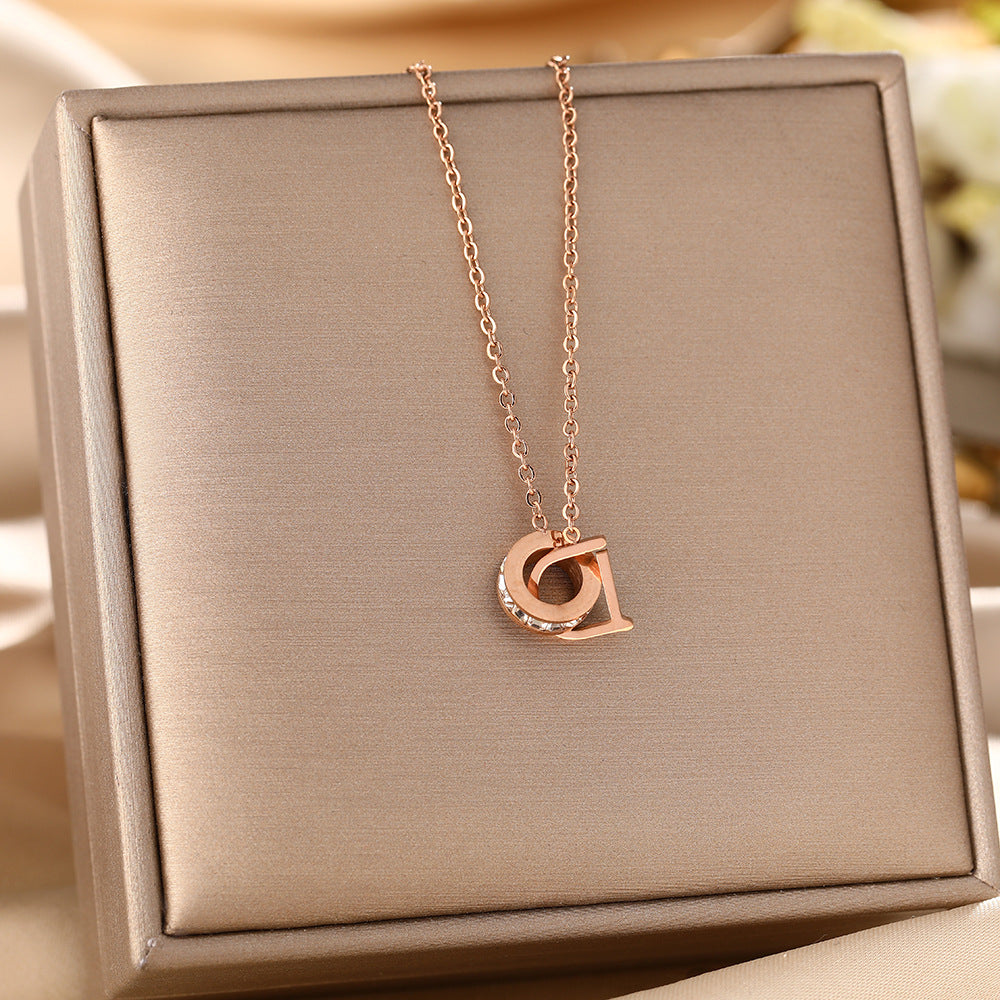 European and American ins titanium steel necklace women's D letter circle pendant light luxury temperament cold wind collarbone chain jewelry does not fade