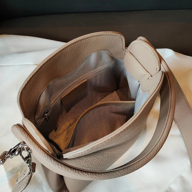 Famicare Luxury Soft Female Genuine Leather Shoulder Bag Women Messenger Bags Fashion Lady Shopping Square Handbag New