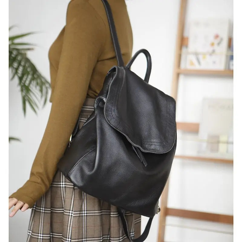 New High Quality Top Layer Cowhide Backpack With Large Capacity Bucket Shape Simple And Casual Versatile Women's Bag Trendy