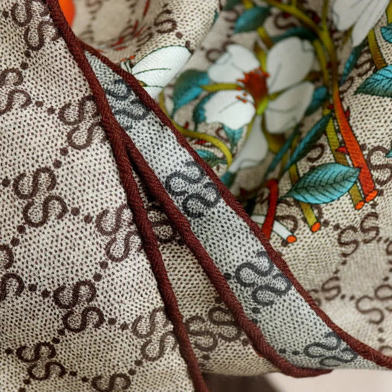 Double Face Silk Wool Herm Rolled Edge Scarf Shawls Luxury Designer Square Bandanas Top Decoration Bag Neck Accessories