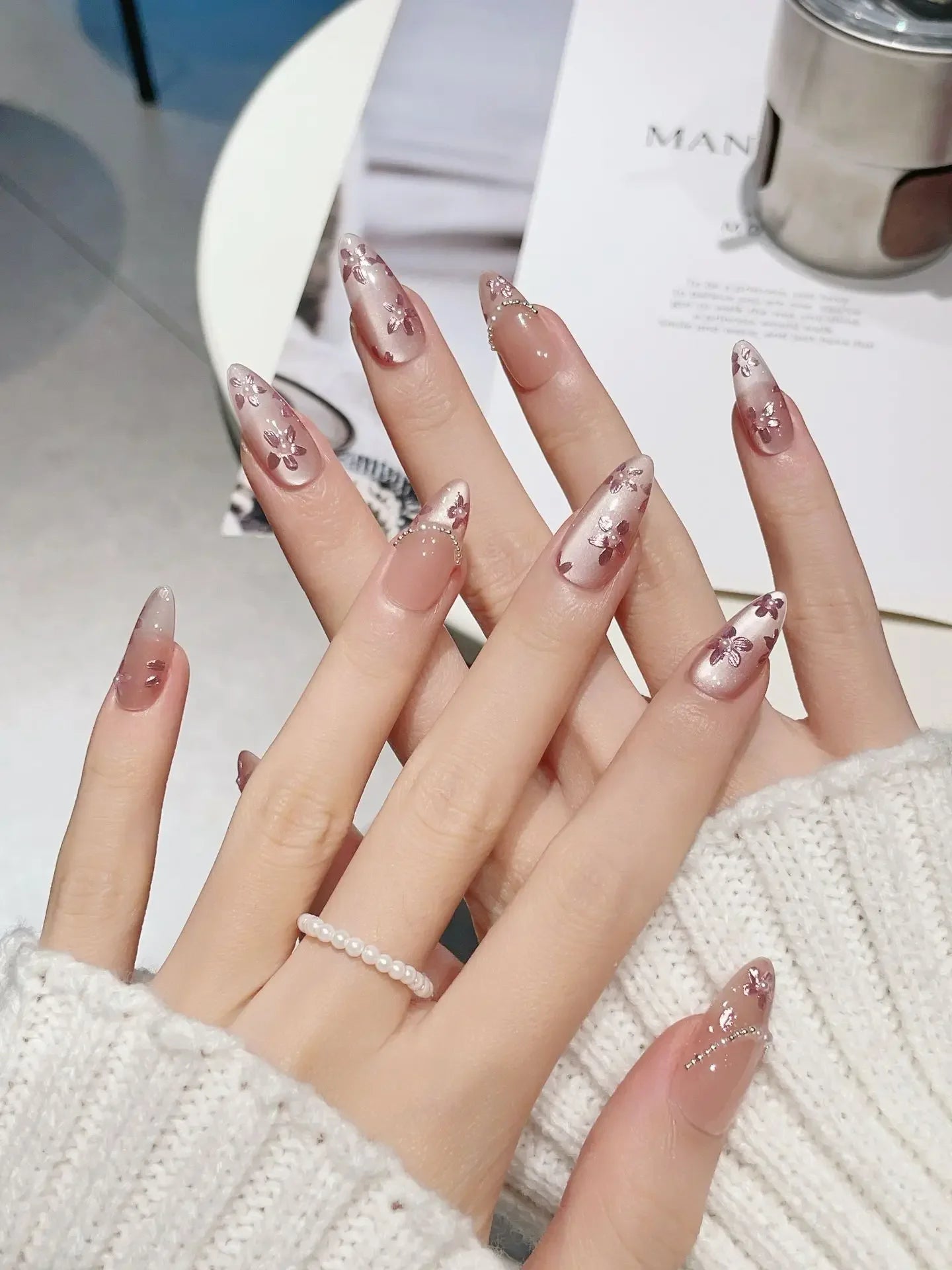 10Pcs Handmade Almond Press On Nails Flash Gradient Wear Pink Flower Design French False Nails Wearable Manicure Nail Tips