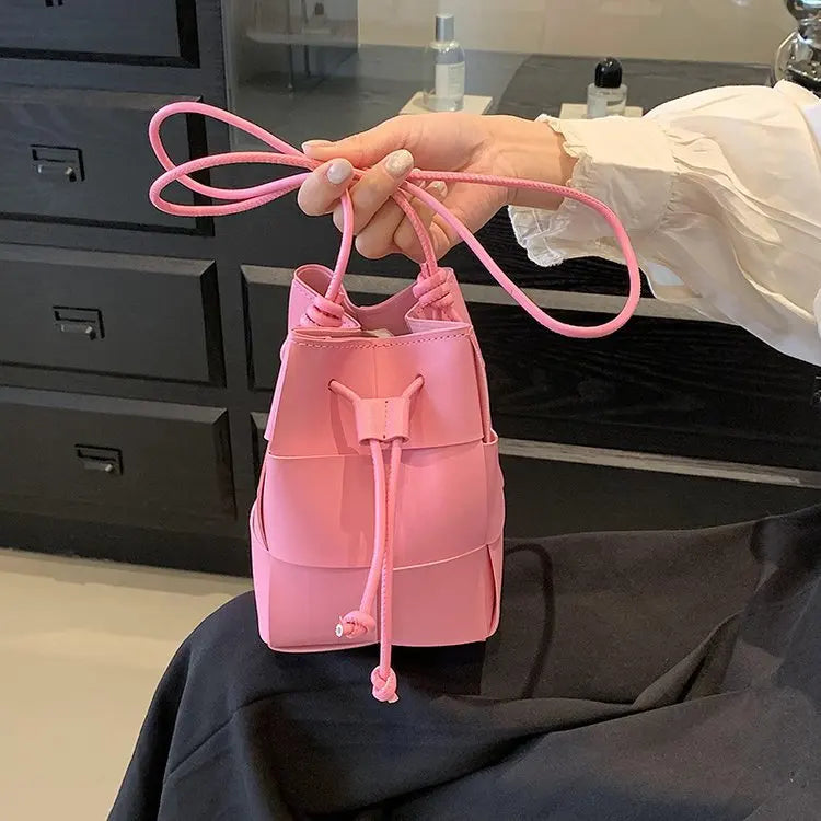 New Small Weave Bucket Drawstring Shoulder Cross Bag Female bag Woven Handbag Luxury Bag sss Express Designer Famous Brand Bags