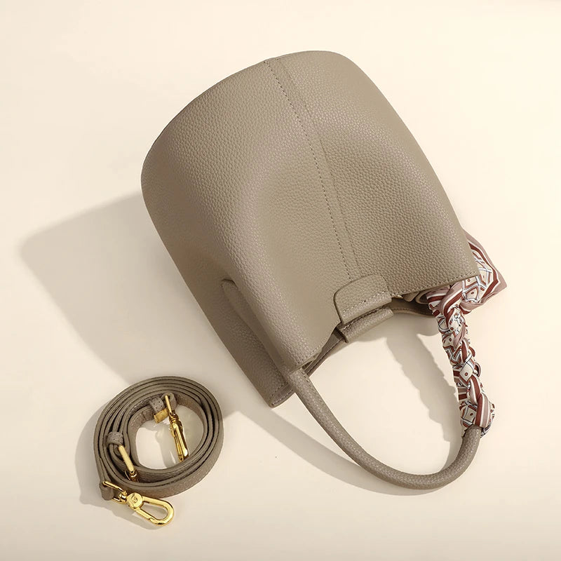 Women Wristlets Handbag Genuine Leather Small Crossbody Bag Bucket Bag Tide