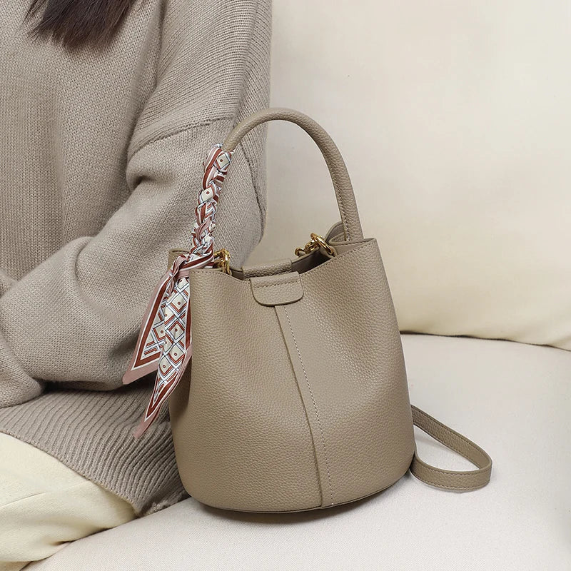 Women Wristlets Handbag Genuine Leather Small Crossbody Bag Bucket Bag Tide