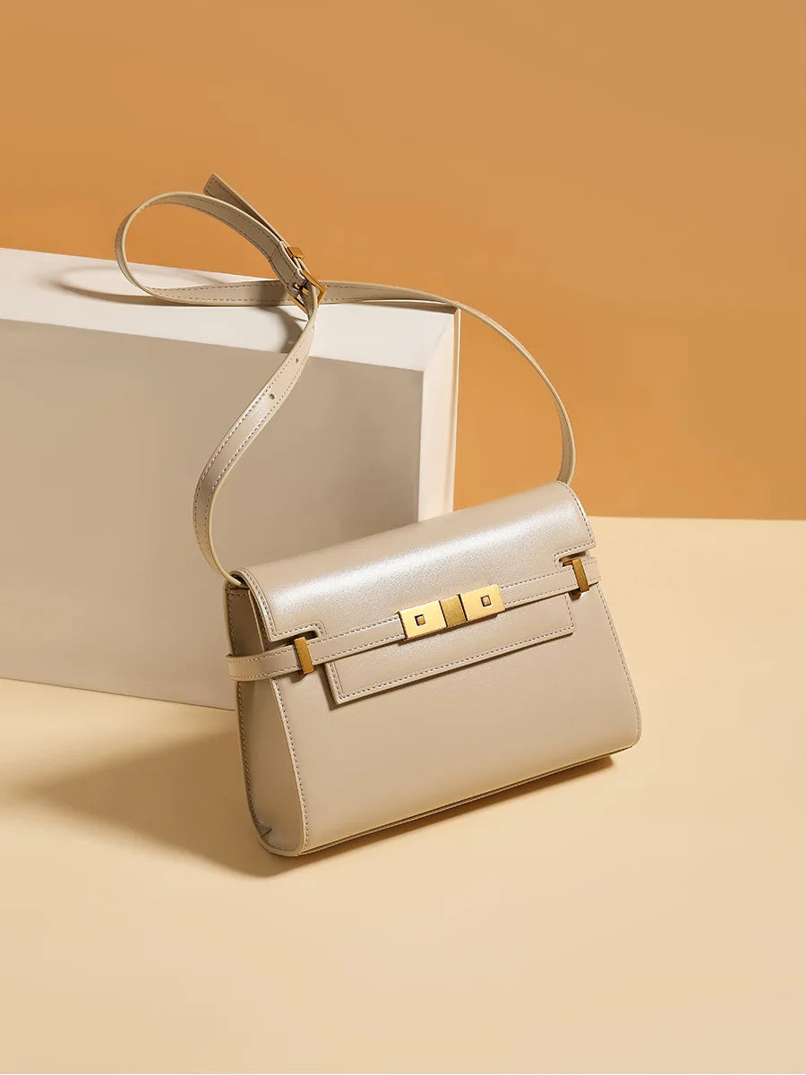 Manhattan handbag, retro high-end feeling, underarm mailman baguette bag
