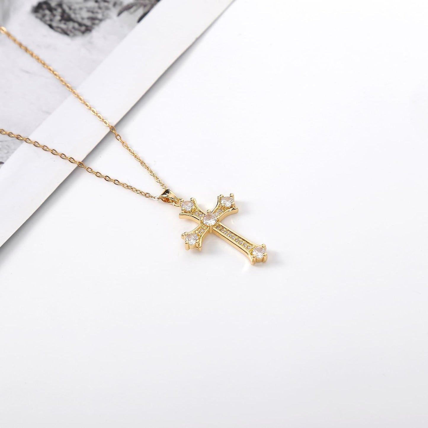 Manufacturer  Cross Pendant Necklace for Women Jewelry Gold Cross Necklaces for Women Cross Necklace Minimalist Trendy Jewelry Valentines Day  necklace