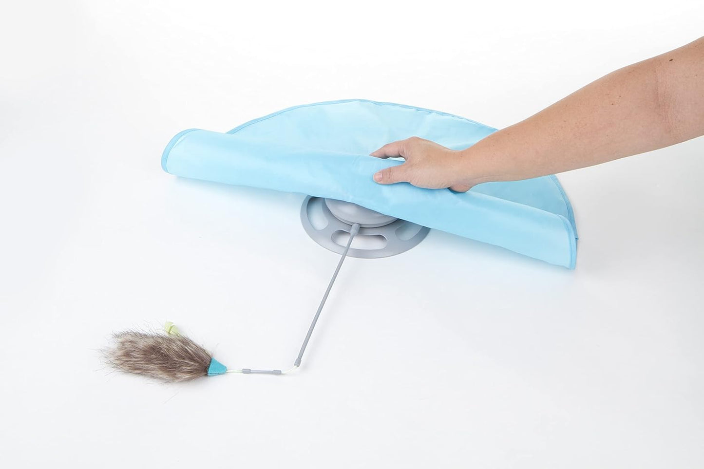 Manufacturer  SmartyKat Electronic Motion/Moving Toys for Cats & Kittens, Battery Powered, Mimics Motion of Real Prey, Fun & Interactive Play - Multiple Styles    Cat toy