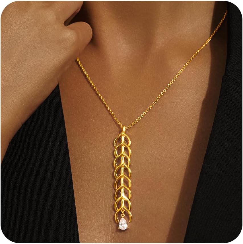 Manufacturer  Cicy Bell Womens Pendant Necklace 18k Gold Plated Lucky Dainty Necklace Gifts Fashion Jewelry 17.7'' with 2'' Extender  Necklace