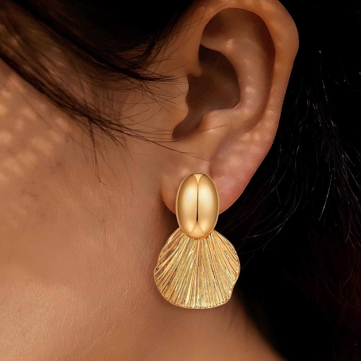 Manufacturer  Gold Plated Earrings Dangle Chunky Fan-shaped Earrings Shell Earring for Women Two-Tone Fashion Statement Jewelry  earring