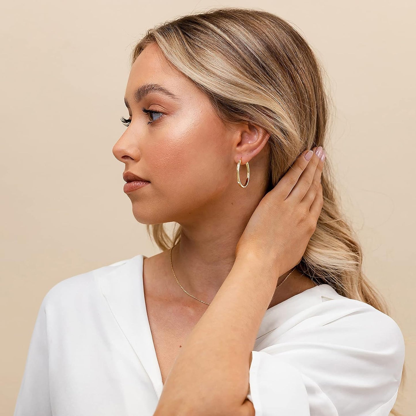 Manufacturer  PAVOI 14K Gold Plated 925 Sterling Silver Post Lightweight Hoops | 20mm - 30mm Earring | Gold Hoop Earrings for Women  earring