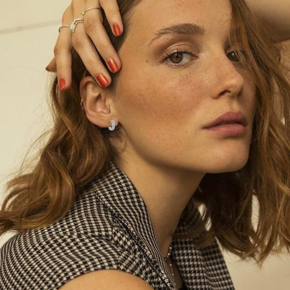 Manufacturer  Iced Out Hoop Huggie Earrings 14K Gold Cubic Zirconia Cute Small Round Hoop Huggie Cartilage Hypoallergenic Earrings For Women Men  earring