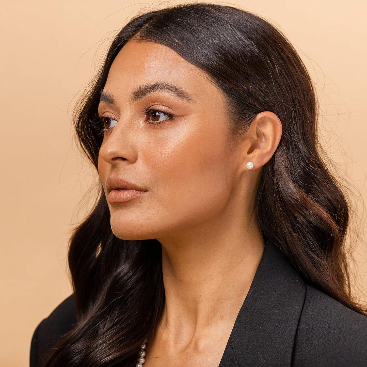 Manufacturer  PAVOI Sterling Silver, 14K Gold Plated, AAA+ Quality Handpicked Freshwater Cultured Stud Pearl Earrings  earring