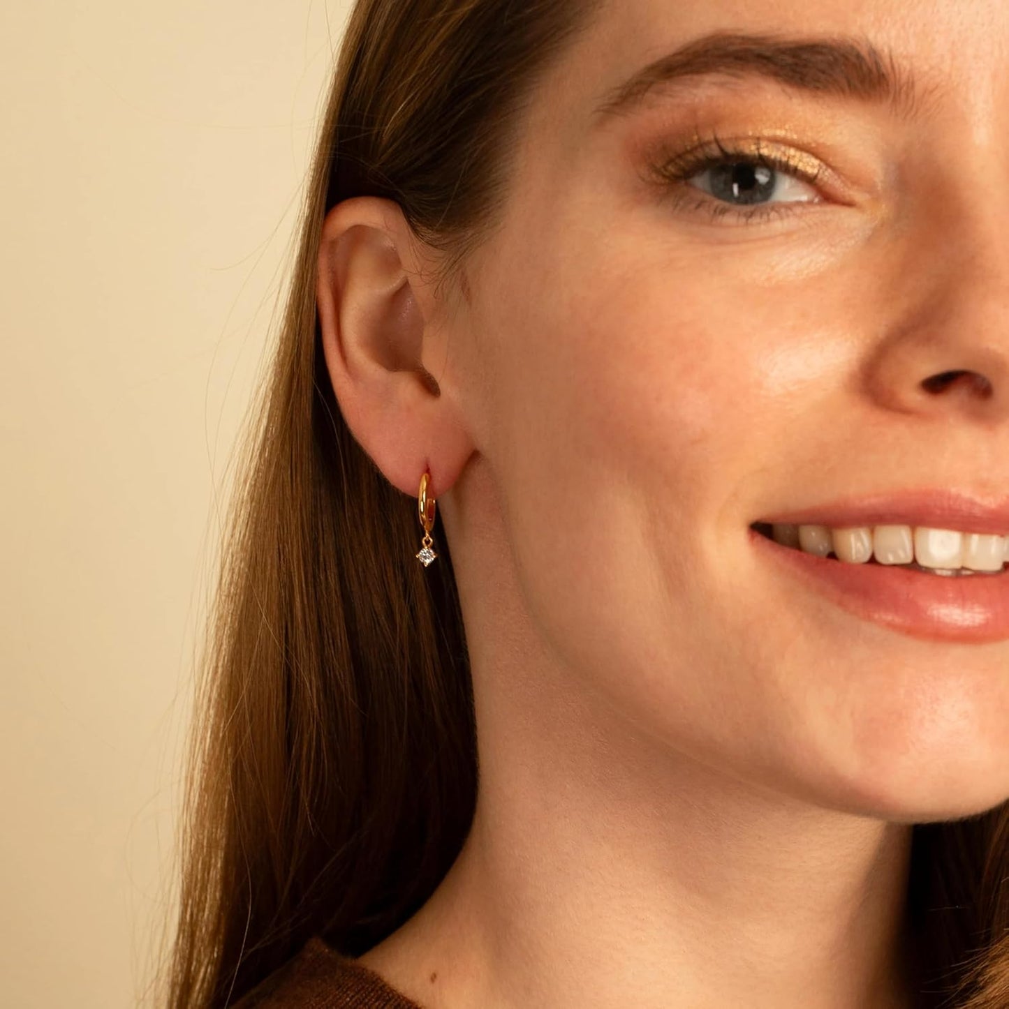 Manufacturer  Gold Huggie Hoop Earrings Set for Women, Dainty Small Stud Earrings for Women Trendy, Small Sterling Silver Jewelry Earring for Multiple Piercing Hypoallergenic Dangle Hoop Earrings  earring